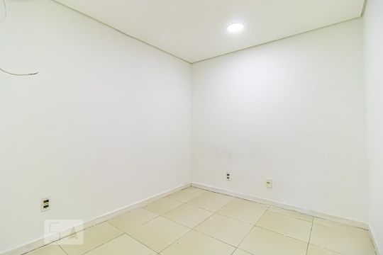 Quarto de kitnet/studio para alugar com 1 quarto, 25m² em Jacarepaguá, Rio de Janeiro