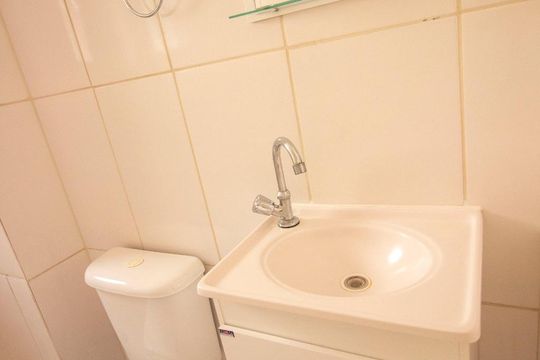 Banheiro de apartamento para alugar com 2 quartos, 47m² em Jardim Alexandria, Várzea Paulista