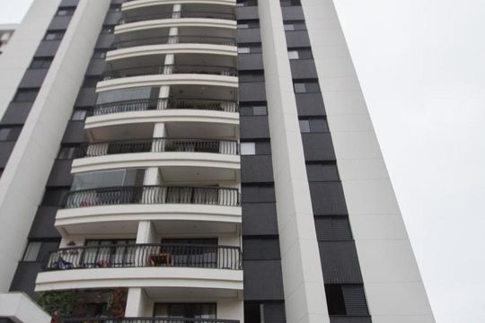 Fachada de apartamento à venda com 3 quartos, 98m² em Chácara Santo Antônio (zona Sul), São Paulo