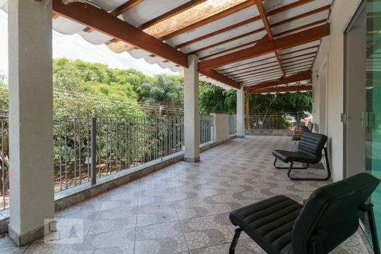 Varanda de casa para alugar com 3 quartos, 250m² em Jardim Vera Cruz, São Paulo