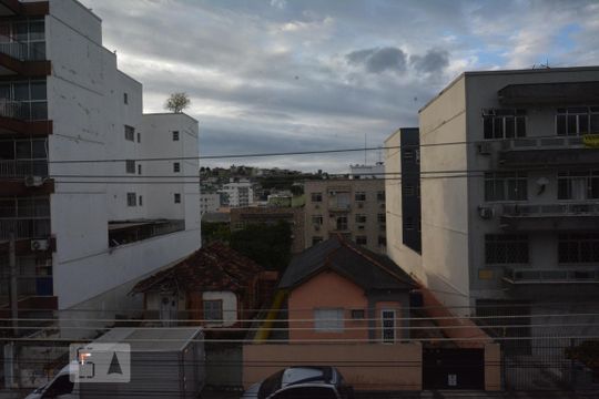 Vista do Quarto 1 de apartamento para alugar com 2 quartos, 70m² em Vila da Penha, Rio de Janeiro