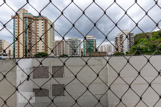 Vista da Sala de apartamento à venda com 4 quartos, 159m² em Ingá, Niterói