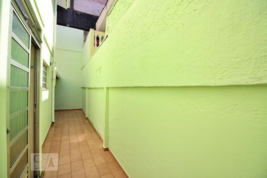 Corredor de casa para alugar com 2 quartos, 110m² em Jordanópolis, São Bernardo do Campo