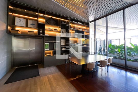 Área comum de kitnet/studio para alugar com 1 quarto, 45m² em Vila Nova Conceição, São Paulo