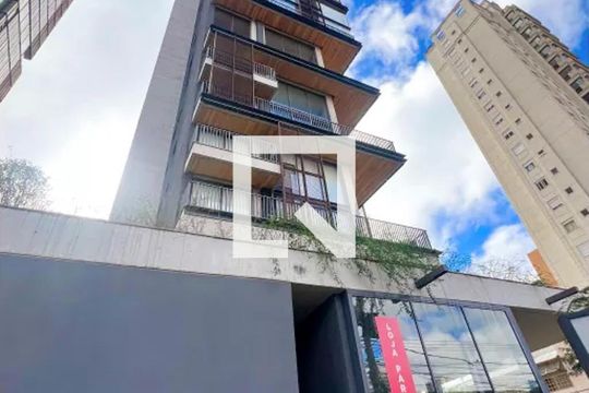 Fachada de kitnet/studio para alugar com 1 quarto, 45m² em Vila Nova Conceição, São Paulo