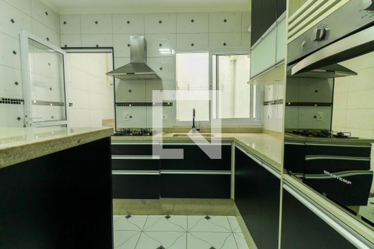 Cozinha de casa de condomínio à venda com 2 quartos, 109m² em Vila Aricanduva, São Paulo