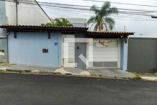 Fachada de casa de condomínio à venda com 2 quartos, 109m² em Vila Aricanduva, São Paulo