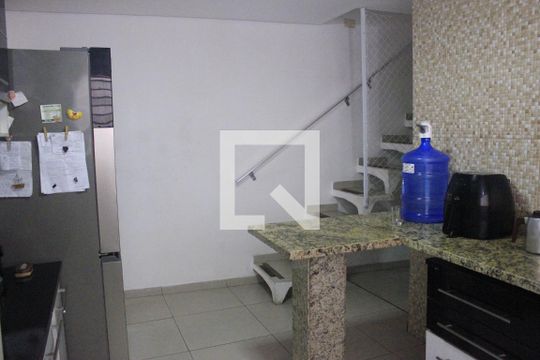 Cozinha de casa à venda com 3 quartos, 130m² em Jardim Aliança, Guarulhos