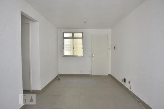 Sala de apartamento à venda com 2 quartos, 45m² em Taquara, Rio de Janeiro