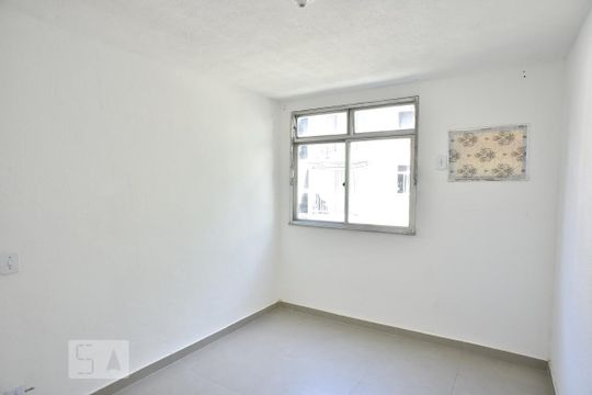 Quarto 2 de apartamento à venda com 2 quartos, 45m² em Taquara, Rio de Janeiro
