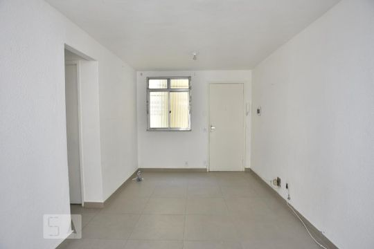Sala de apartamento à venda com 2 quartos, 45m² em Taquara, Rio de Janeiro