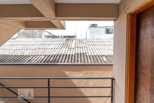 Vista do Quarto e Sala de kitnet/studio para alugar com 1 quarto, 20m² em Vila Baruel, São Paulo