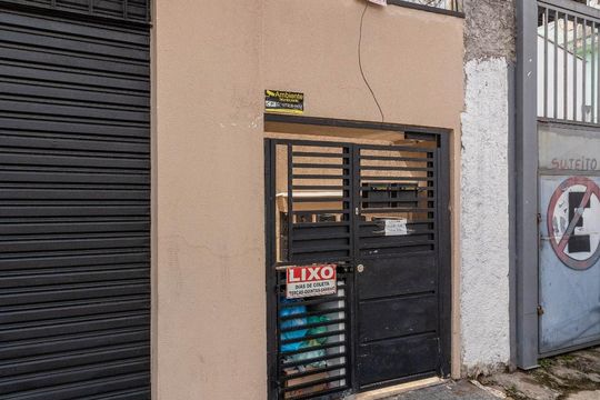 Fachada de kitnet/studio para alugar com 1 quarto, 20m² em Vila Baruel, São Paulo