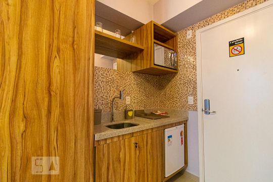 Cozinha de kitnet/studio à venda com 1 quarto, 24m² em Centro, São Paulo