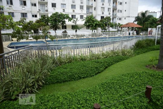 Área comum - Piscina de apartamento para alugar com 2 quartos, 52m² em Barra da Tijuca, Rio de Janeiro