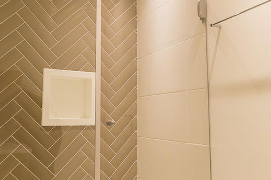 Banheiro de kitnet/studio à venda com 1 quarto, 29m² em Mirandópolis, São Paulo