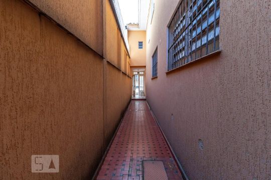 Corredor Lateral de casa à venda com 3 quartos, 178m² em Parada Inglesa, São Paulo