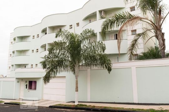Fachada de apartamento para alugar com 1 quarto, 40m² em Tibery, Uberlândia