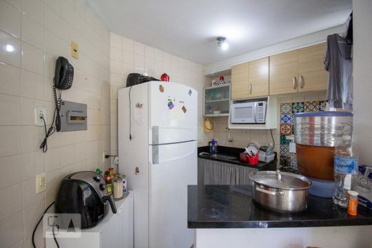Cozinha e Área de Serviço de apartamento à venda com 3 quartos, 57m² em Anil, Rio de Janeiro