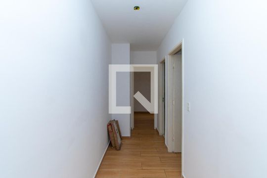 Corredor de casa de condomínio à venda com 2 quartos, 56m² em Vila Santa Clara, São Paulo