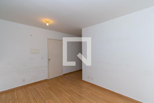 Sala de casa de condomínio à venda com 2 quartos, 56m² em Vila Santa Clara, São Paulo