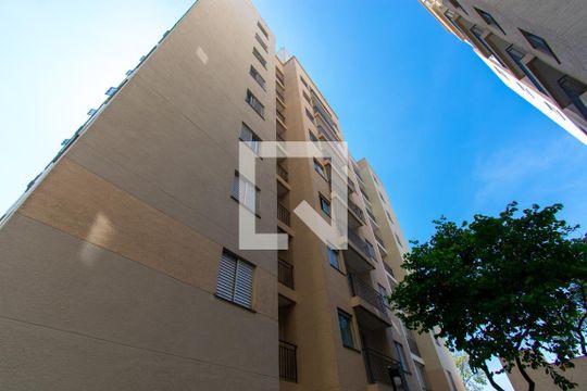 Fachada do bloco de casa de condomínio à venda com 2 quartos, 56m² em Vila Santa Clara, São Paulo