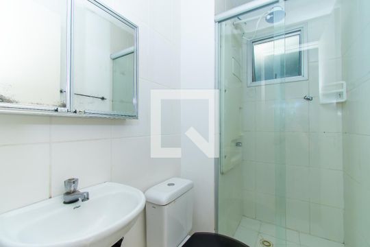 Banheiro de casa de condomínio à venda com 2 quartos, 56m² em Vila Santa Clara, São Paulo