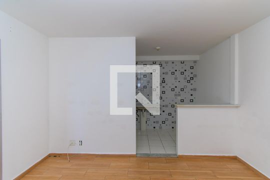 Sala de casa de condomínio à venda com 2 quartos, 56m² em Vila Santa Clara, São Paulo