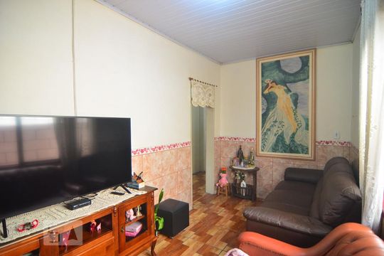 Sala de casa à venda com 3 quartos, 136m² em Rio Branco, Canoas