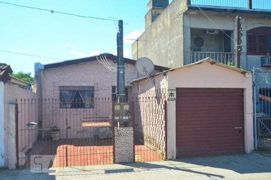 Fachada de casa à venda com 3 quartos, 136m² em Rio Branco, Canoas