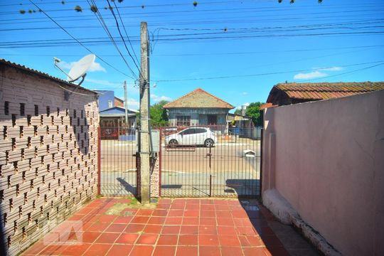 Vista Quarto 1 de casa à venda com 3 quartos, 136m² em Rio Branco, Canoas