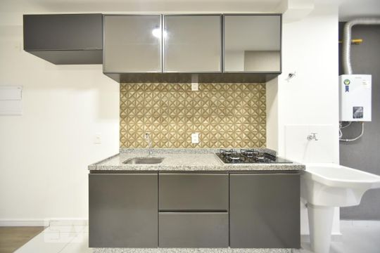 Cozinha de apartamento à venda com 2 quartos, 48m² em Cidade Mãe do Céu, São Paulo