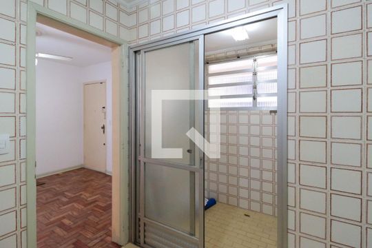 Cozinha de apartamento para alugar com 1 quarto, 35m² em Sé, São Paulo