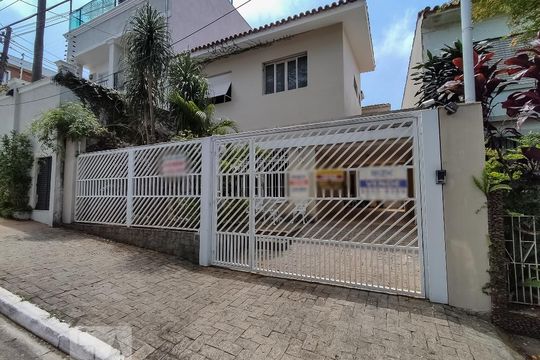 Fachada de casa à venda com 3 quartos, 300m² em Aclimação, São Paulo