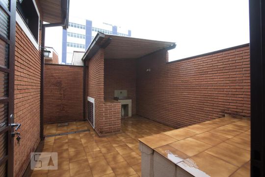 Quintal de casa para alugar com 4 quartos, 350m² em Jardim Macedo, Ribeirão Preto