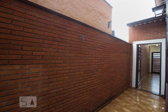 Vista da janela da suíte 1 de casa para alugar com 4 quartos, 350m² em Jardim Macedo, Ribeirão Preto