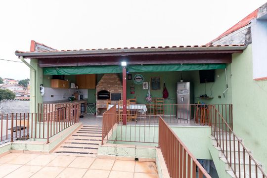 Terraço e churrasqueira de casa à venda com 3 quartos, 300m² em Jardim Rosa de França, Guarulhos