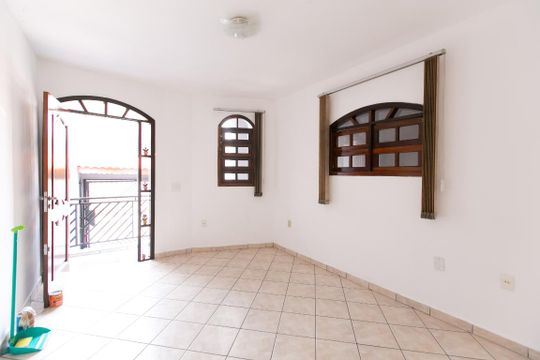 Casa de Condomínio para alugar com 3 quartos, 130m² em Jardim Nossa Senhora do Carmo, São Paulo