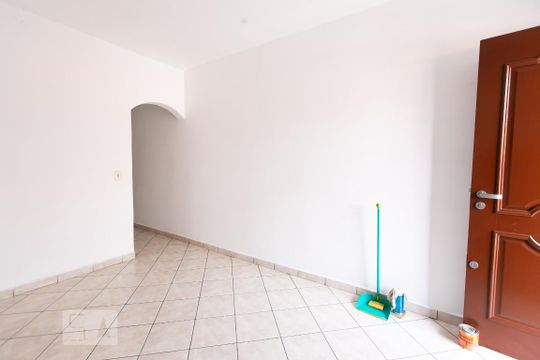 Sala de casa de condomínio para alugar com 3 quartos, 130m² em Jardim Nossa Senhora do Carmo, São Paulo