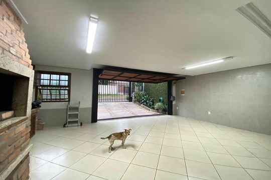 Garagem de casa à venda com 4 quartos, 400m² em Santo Andre, São Leopoldo