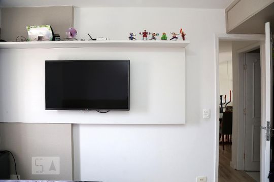 Quarto 1 de apartamento para alugar com 2 quartos, 58m² em Vila Andrade, São Paulo