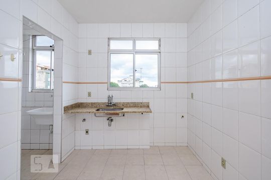 Cozinha de apartamento à venda com 3 quartos, 80m² em Jardim America, Belo Horizonte