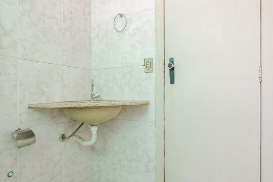 Banheiro Social de apartamento à venda com 3 quartos, 80m² em Jardim America, Belo Horizonte