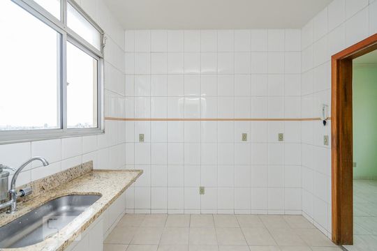 Cozinha de apartamento à venda com 3 quartos, 80m² em Jardim America, Belo Horizonte