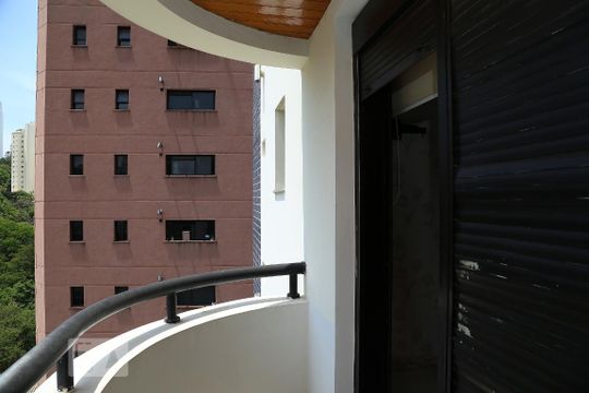 varanda de apartamento para alugar com 3 quartos, 150m² em Vila Suzana, São Paulo