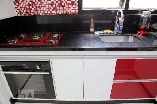 Cozinha - Armários de apartamento para alugar com 3 quartos, 150m² em Vila Suzana, São Paulo