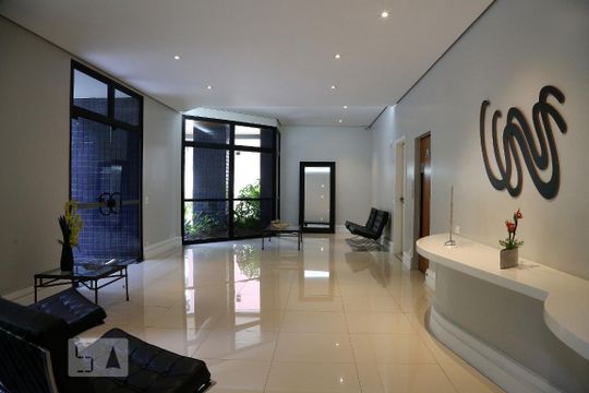 Hall social de apartamento para alugar com 3 quartos, 150m² em Vila Suzana, São Paulo