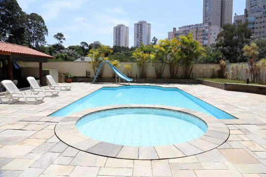 Área comum - Piscina de apartamento para alugar com 3 quartos, 150m² em Vila Suzana, São Paulo