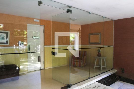 Hall social de apartamento à venda com 3 quartos, 135m² em Gávea, Rio de Janeiro