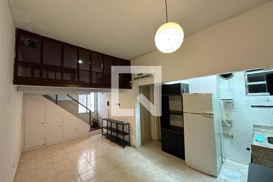 Apartamento para alugar com 1 quarto, 40m² em Copacabana, Rio de Janeiro